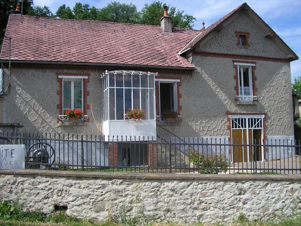 Gite Meuble Anost Buitenkant foto